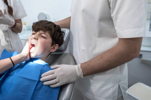 Best Broken or Chipped Tooth Repair in Louisvle, IL
